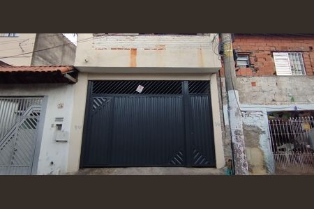 Casa à venda com 70m², 1 quarto e 1 vaga Casa à venda com 70m², 1 quarto e 1 vagaFachada
