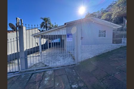 Casa para alugar com 80m², 2 quartos e 1 vaga Casa para alugar com 80m², 2 quartos e 1 vagaFachada