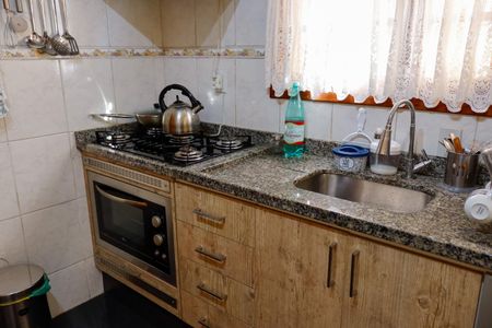 Casa à venda com 150m², 3 quartos e 3 vagas Casa à venda com 150m², 3 quartos e 3 vagasCozinha