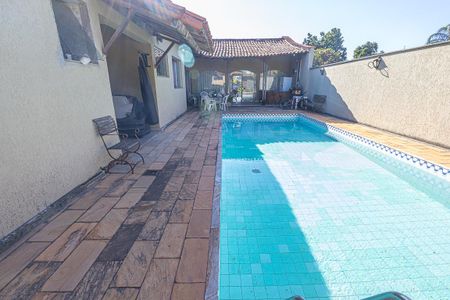 Casa à venda com 2000m², 4 quartos e 4 vagasQuintal