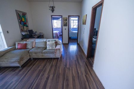 Casa à venda com 2000m², 4 quartos e 4 vagasSala