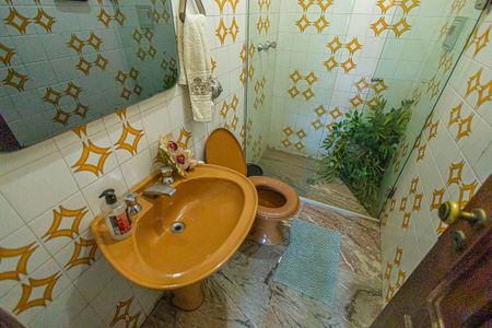 Casa à venda com 2000m², 4 quartos e 4 vagasBanheiro