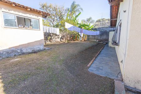 Casa à venda com 2000m², 4 quartos e 4 vagasQuintal