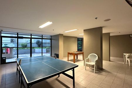 Apartamento à venda com 86m², 2 quartos e 2 vagas Apartamento à venda com 86m², 2 quartos e 2 vagasÁrea comum - Salão de festas