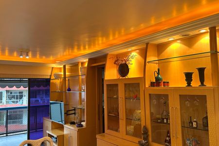 Apartamento à venda com 86m², 2 quartos e 2 vagas Apartamento à venda com 86m², 2 quartos e 2 vagasSala