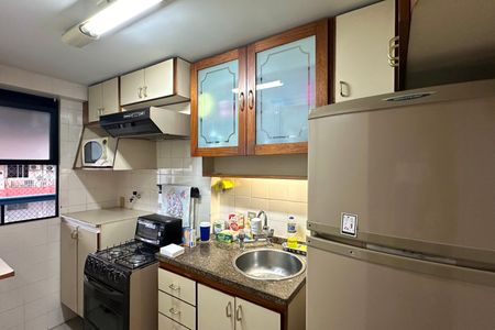 Apartamento à venda com 86m², 2 quartos e 2 vagas Apartamento à venda com 86m², 2 quartos e 2 vagasCozinha