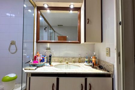 Apartamento à venda com 86m², 2 quartos e 2 vagas Apartamento à venda com 86m², 2 quartos e 2 vagasBanheiro Suíte