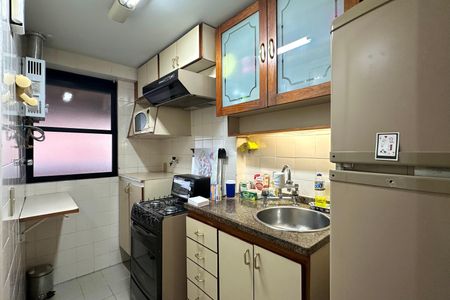 Apartamento à venda com 86m², 2 quartos e 2 vagas Apartamento à venda com 86m², 2 quartos e 2 vagasCozinha