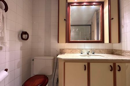 Apartamento à venda com 86m², 2 quartos e 2 vagas Apartamento à venda com 86m², 2 quartos e 2 vagasBanheiro Social