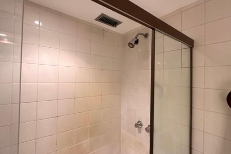 Apartamento à venda com 86m², 2 quartos e 2 vagas Apartamento à venda com 86m², 2 quartos e 2 vagasBanheiro Social