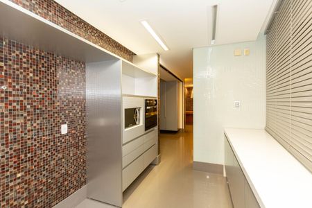 Apartamento à venda com 470m², 3 quartos e 7 vagas Apartamento à venda com 470m², 3 quartos e 7 vagasCozinha