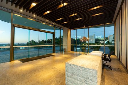 Apartamento à venda com 470m², 3 quartos e 7 vagas Apartamento à venda com 470m², 3 quartos e 7 vagasHall de Entrada