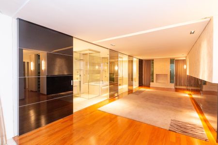 Apartamento à venda com 470m², 3 quartos e 7 vagas Apartamento à venda com 470m², 3 quartos e 7 vagasQuarto 2