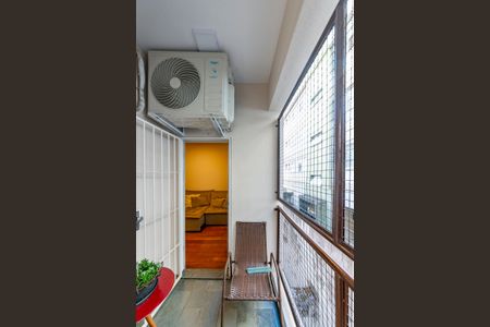 Apartamento à venda com 108m², 3 quartos e 2 vagasVaranda do Quarto 2