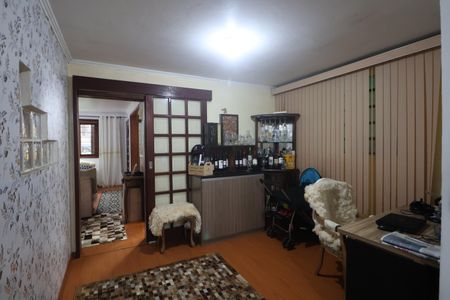 Casa à venda com 138m², 3 quartos e 2 vagasEscritório