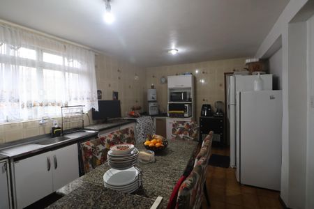 Casa à venda com 138m², 3 quartos e 2 vagasCozinha