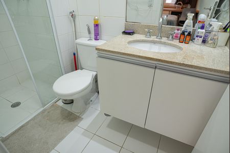 Apartamento à venda com 47m², 1 quarto e 1 vaga Apartamento à venda com 47m², 1 quarto e 1 vagaBanheiro da Suíte
