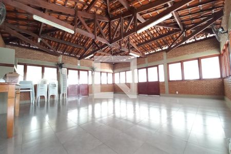 Apartamento à venda com 57m², 2 quartos e 1 vaga Apartamento à venda com 57m², 2 quartos e 1 vagaÁrea comum - Salão de festas