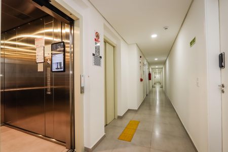 Apartamento à venda com 39m², 2 quartos e sem vagaHall Social