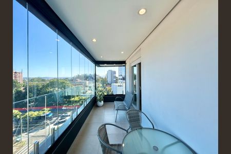 Apartamento à venda com 139m², 3 quartos e 2 vagas Apartamento à venda com 139m², 3 quartos e 2 vagasSacada
