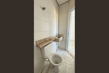 Apartamento à venda com 78m², 2 quartos e 1 vaga Apartamento à venda com 78m², 2 quartos e 1 vagaBanheiro Social
