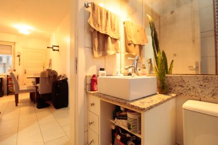 Apartamento à venda com 75m², 1 quarto e sem vaga Apartamento à venda com 75m², 1 quarto e sem vagaBanheiro