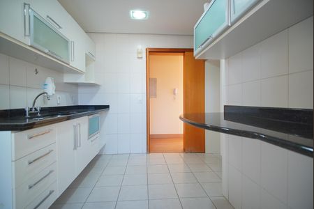 Apartamento à venda com 116m², 3 quartos e 2 vagasCozinha