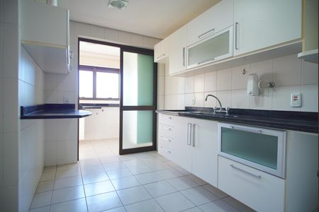 Apartamento à venda com 116m², 3 quartos e 2 vagasCozinha