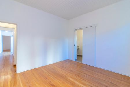 Casa de condomínio à venda com 180m², 3 quartos e 1 vaga Casa de condomínio à venda com 180m², 3 quartos e 1 vagaSuíte 1
