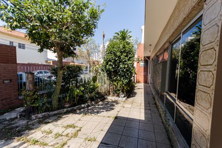 Casa para alugar com 221m², 3 quartos e 5 vagas Casa para alugar com 221m², 3 quartos e 5 vagasJardim