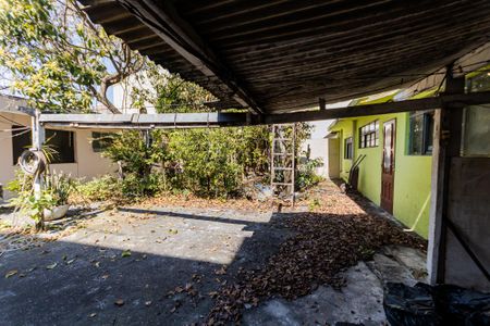 Casa para alugar com 221m², 3 quartos e 5 vagas Casa para alugar com 221m², 3 quartos e 5 vagasQuintal