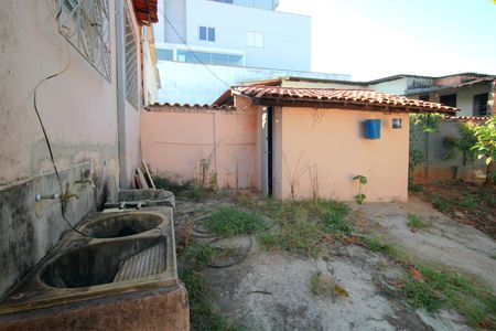 Casa à venda com 360m², 3 quartos e 1 vagaÁrea de Serviço