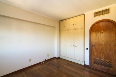 Apartamento para alugar com 155m², 3 quartos e 2 vagasQuarto 2