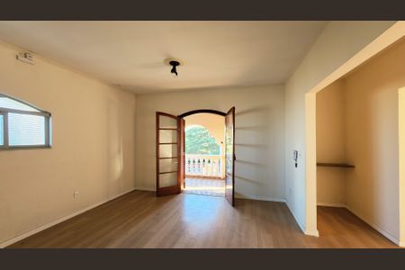 Casa de condomínio à venda com 396m², 3 quartos e 2 vagas Casa de condomínio à venda com 396m², 3 quartos e 2 vagasSala de Jantar