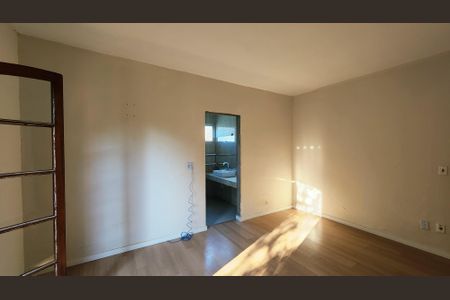 Casa de condomínio à venda com 396m², 3 quartos e 2 vagas Casa de condomínio à venda com 396m², 3 quartos e 2 vagasSuíte 1