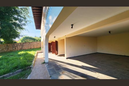 Casa de condomínio à venda com 396m², 3 quartos e 2 vagas Casa de condomínio à venda com 396m², 3 quartos e 2 vagasGaragem