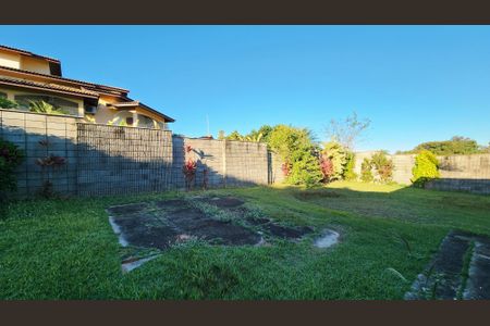 Casa de condomínio à venda com 396m², 3 quartos e 2 vagas Casa de condomínio à venda com 396m², 3 quartos e 2 vagasÁrea Externa