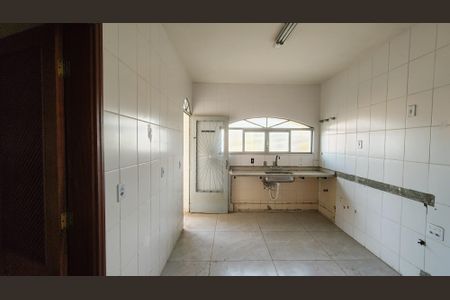 Casa de condomínio à venda com 396m², 3 quartos e 2 vagas Casa de condomínio à venda com 396m², 3 quartos e 2 vagasCozinha