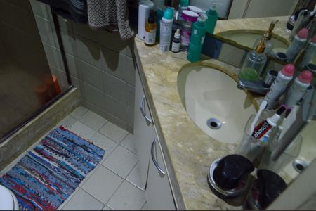 Apartamento à venda com 158m², 3 quartos e 1 vaga Apartamento à venda com 158m², 3 quartos e 1 vagaBanheiro da Suíte 2