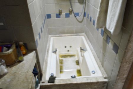 Apartamento à venda com 158m², 3 quartos e 1 vaga Apartamento à venda com 158m², 3 quartos e 1 vagaBanheiro da Suíte 1