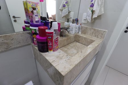 Apartamento à venda com 115m², 3 quartos e 2 vagasBanheiro da Suíte 2 - Pia