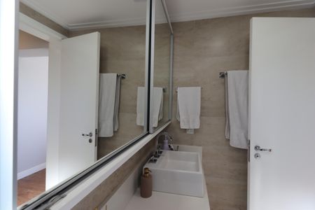 Apartamento à venda com 115m², 3 quartos e 2 vagasBanheiro da Suíte 3