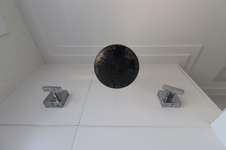 Apartamento à venda com 115m², 3 quartos e 2 vagasBanheiro da Suíte 1 - Chuveiro