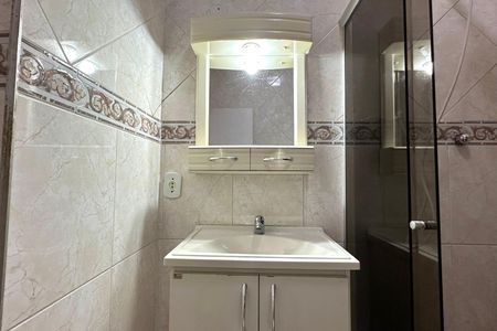 Apartamento à venda com 65m², 2 quartos e 1 vaga Apartamento à venda com 65m², 2 quartos e 1 vagaBanheiro Social
