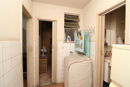 Apartamento à venda com 64m², 2 quartos e 1 vagaÁrea de Serviço