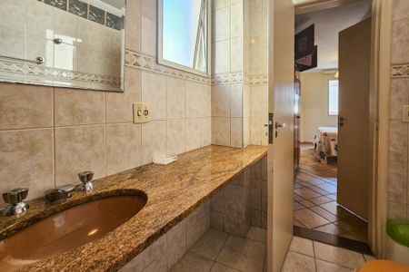 Apartamento para alugar com 138m², 3 quartos e 1 vaga Apartamento para alugar com 138m², 3 quartos e 1 vagaBanheiro da Suíte