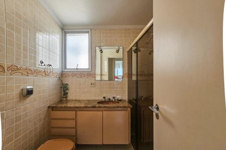 Apartamento para alugar com 138m², 3 quartos e 1 vaga Apartamento para alugar com 138m², 3 quartos e 1 vagaBanheiro