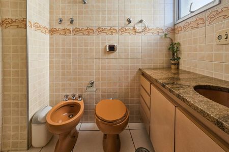 Apartamento para alugar com 138m², 3 quartos e 1 vaga Apartamento para alugar com 138m², 3 quartos e 1 vagaBanheiro