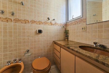 Apartamento para alugar com 138m², 3 quartos e 1 vaga Apartamento para alugar com 138m², 3 quartos e 1 vagaBanheiro