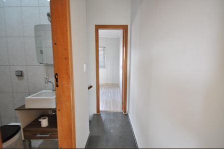 Casa de condomínio à venda com 71m², 2 quartos e 1 vagaCorredor